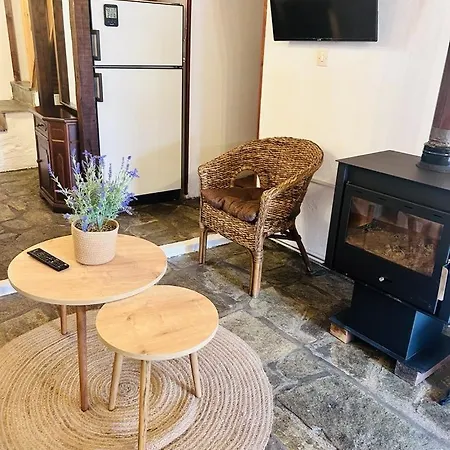 Cozy αγιοσ λαυρεντιοσ πηλιου *